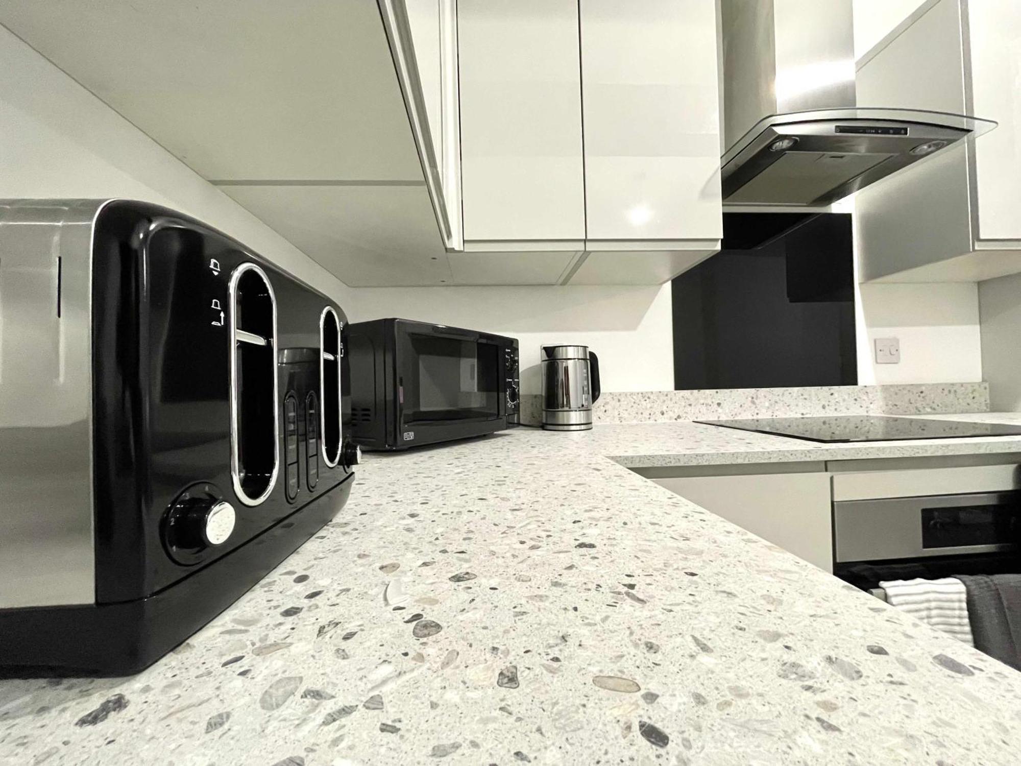 Apartment 1 Silvester Square