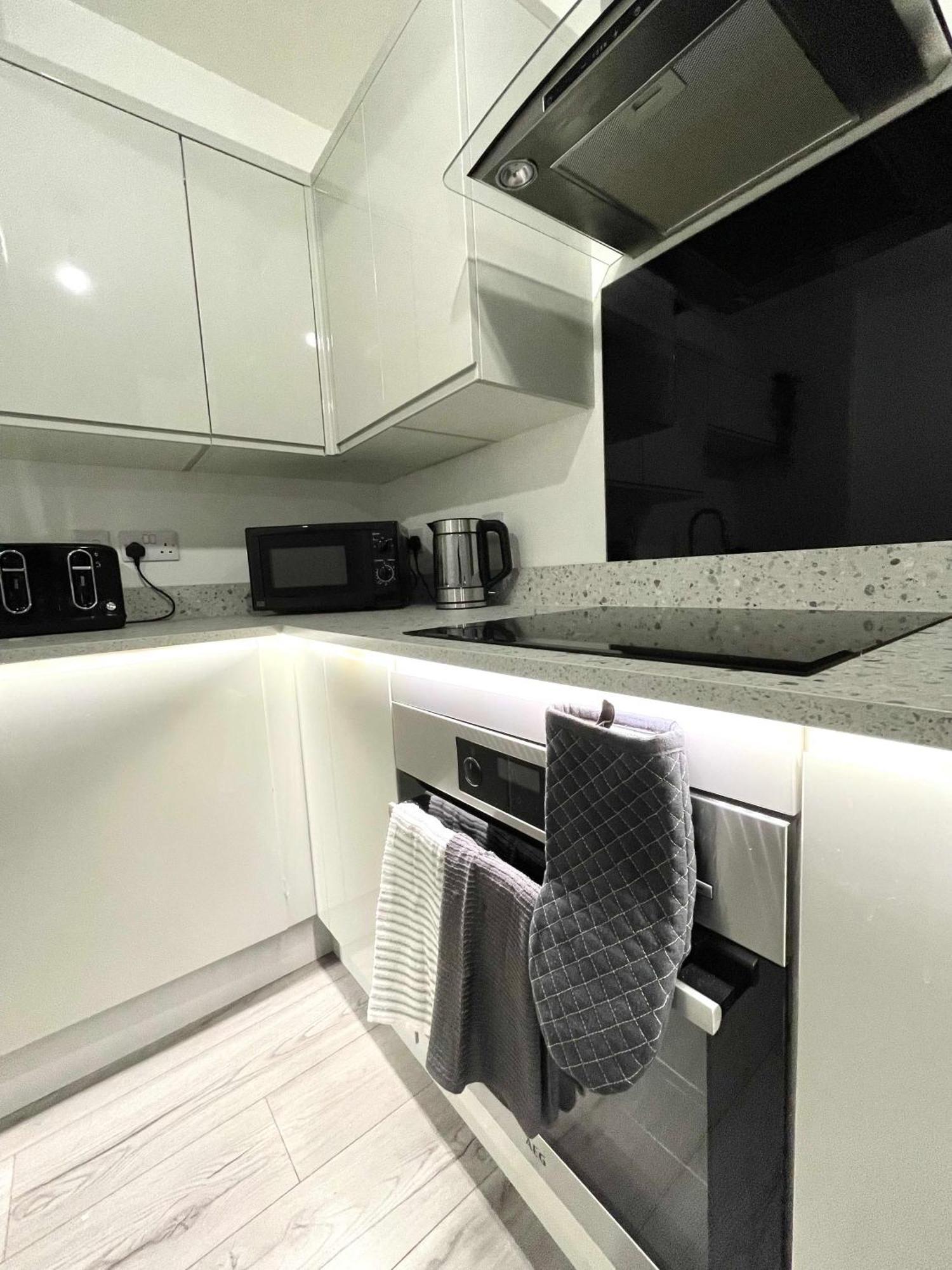 1 Silvester Square * Кингстон-апон-Халл